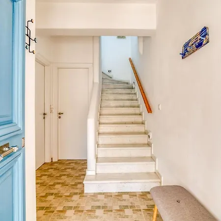 Comfy House In Paros *